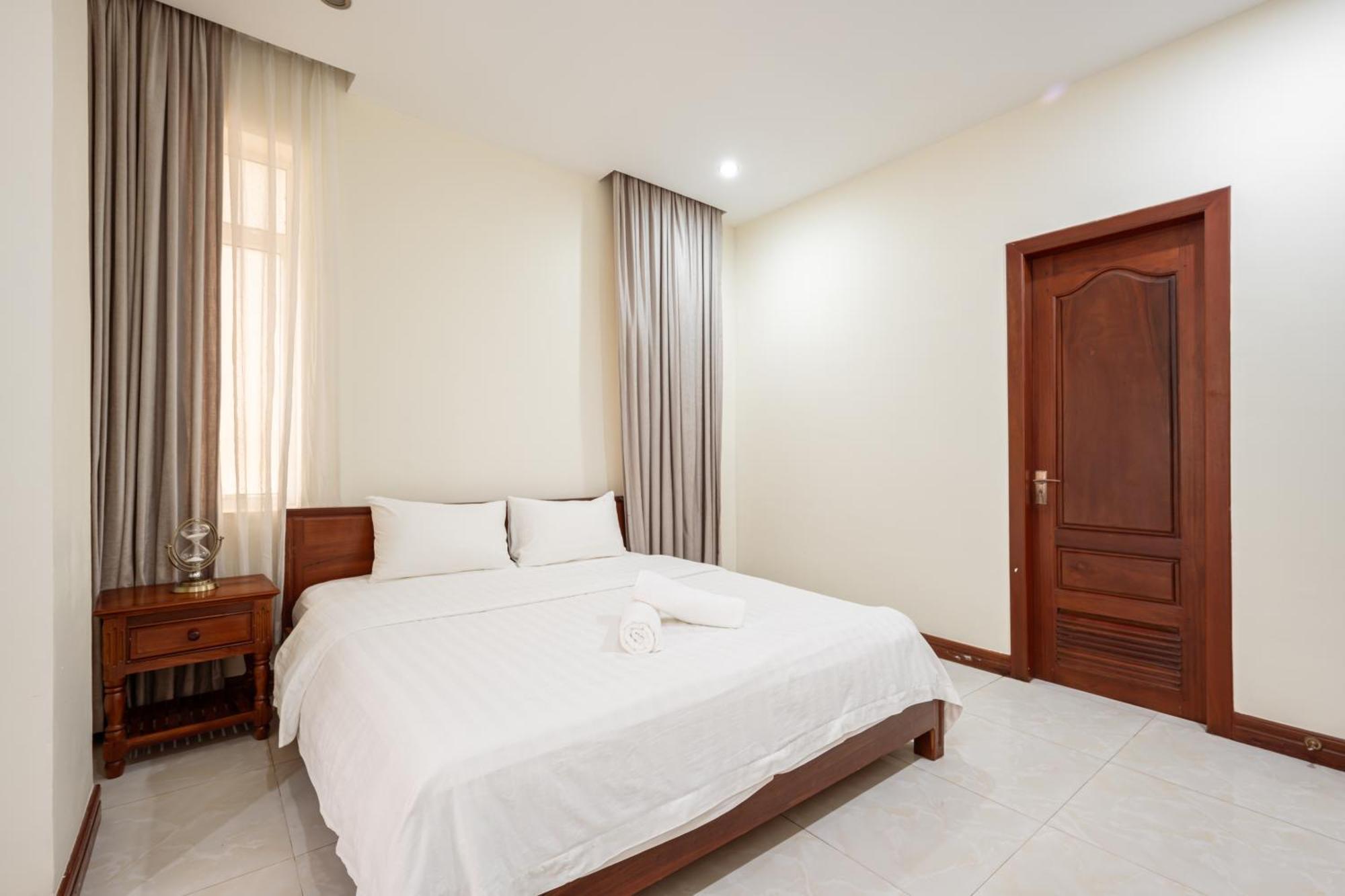 E&V Apartment Phnom Penh Esterno foto
