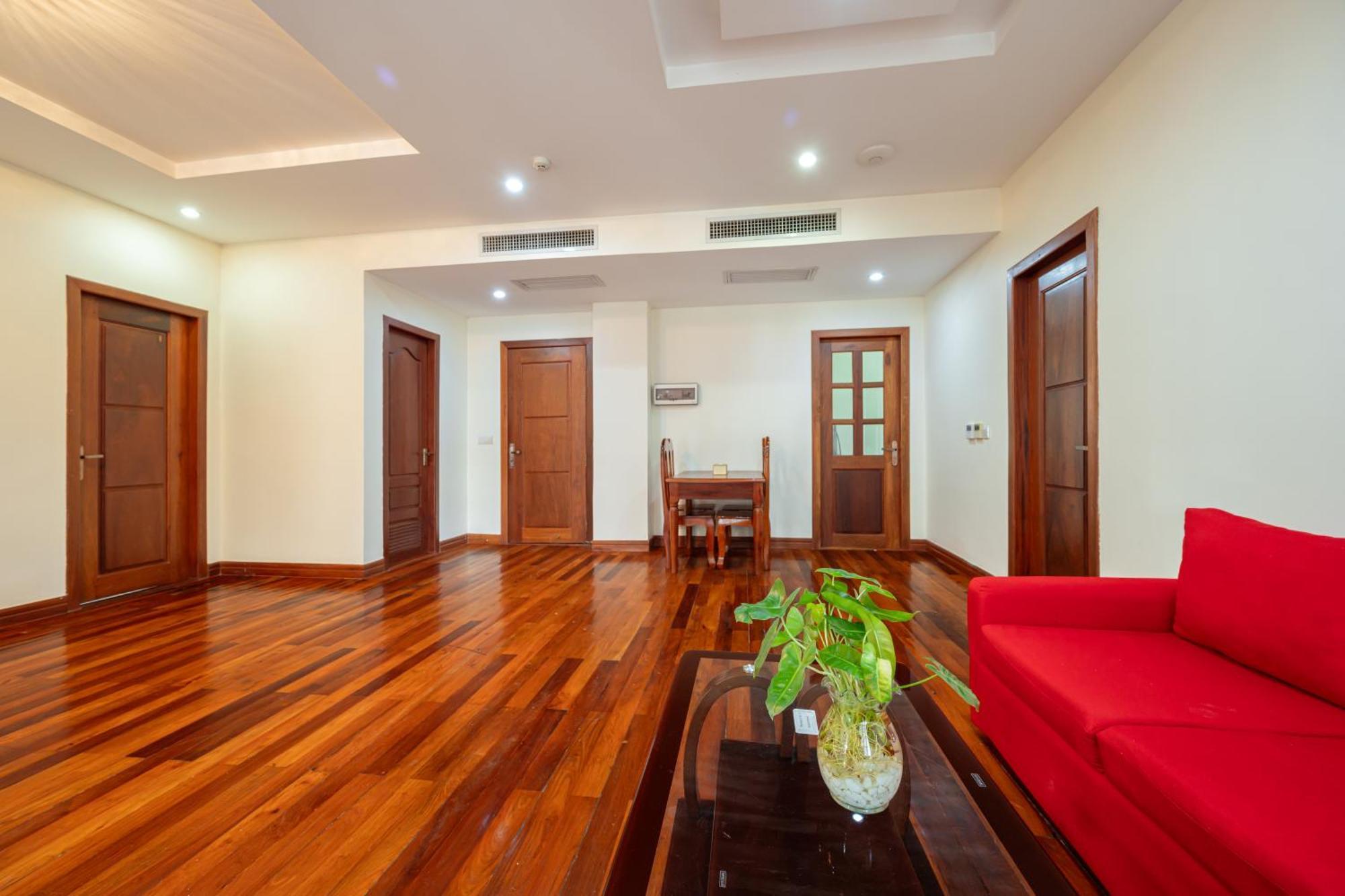 E&V Apartment Phnom Penh Esterno foto