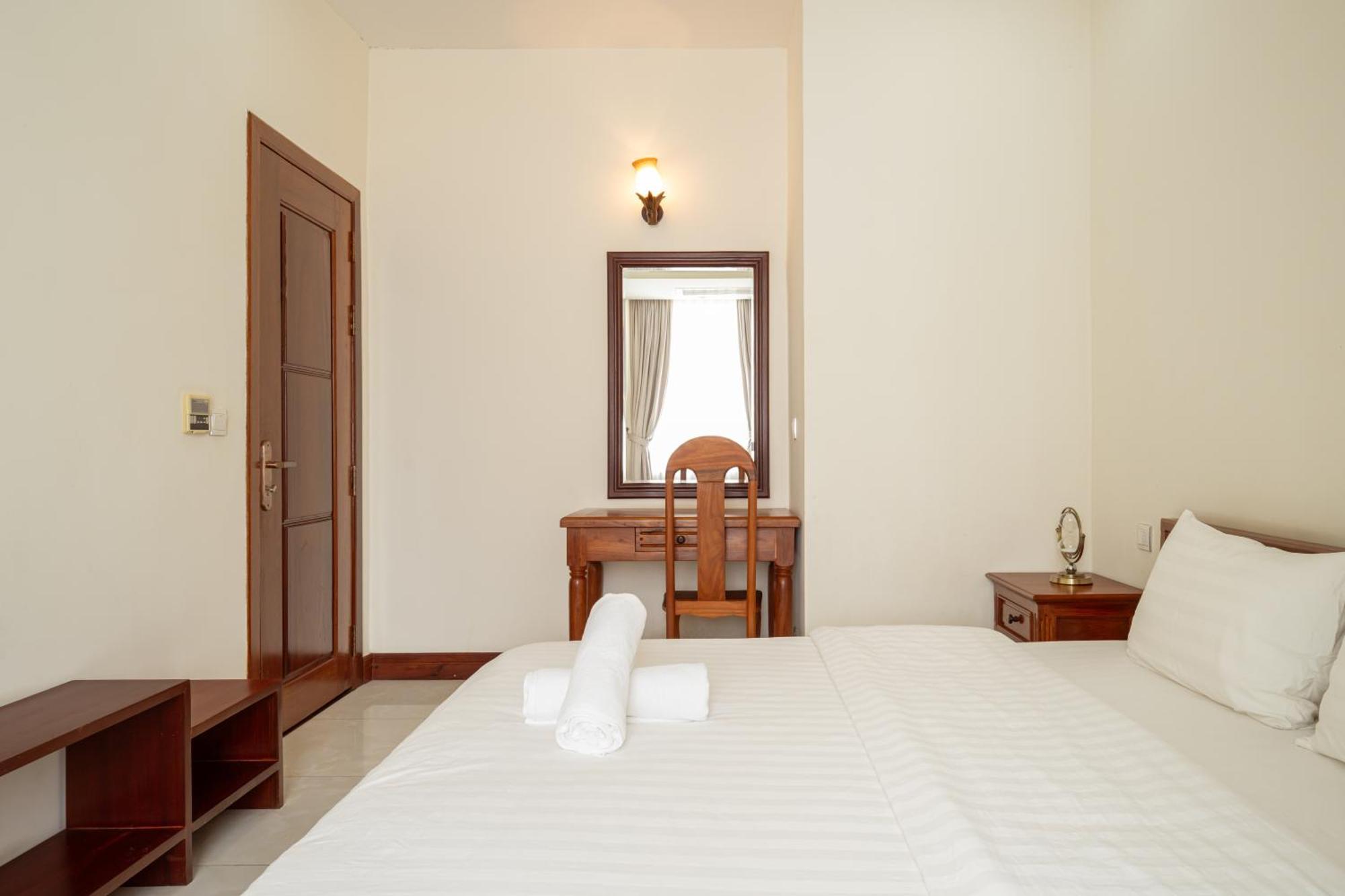 E&V Apartment Phnom Penh Esterno foto