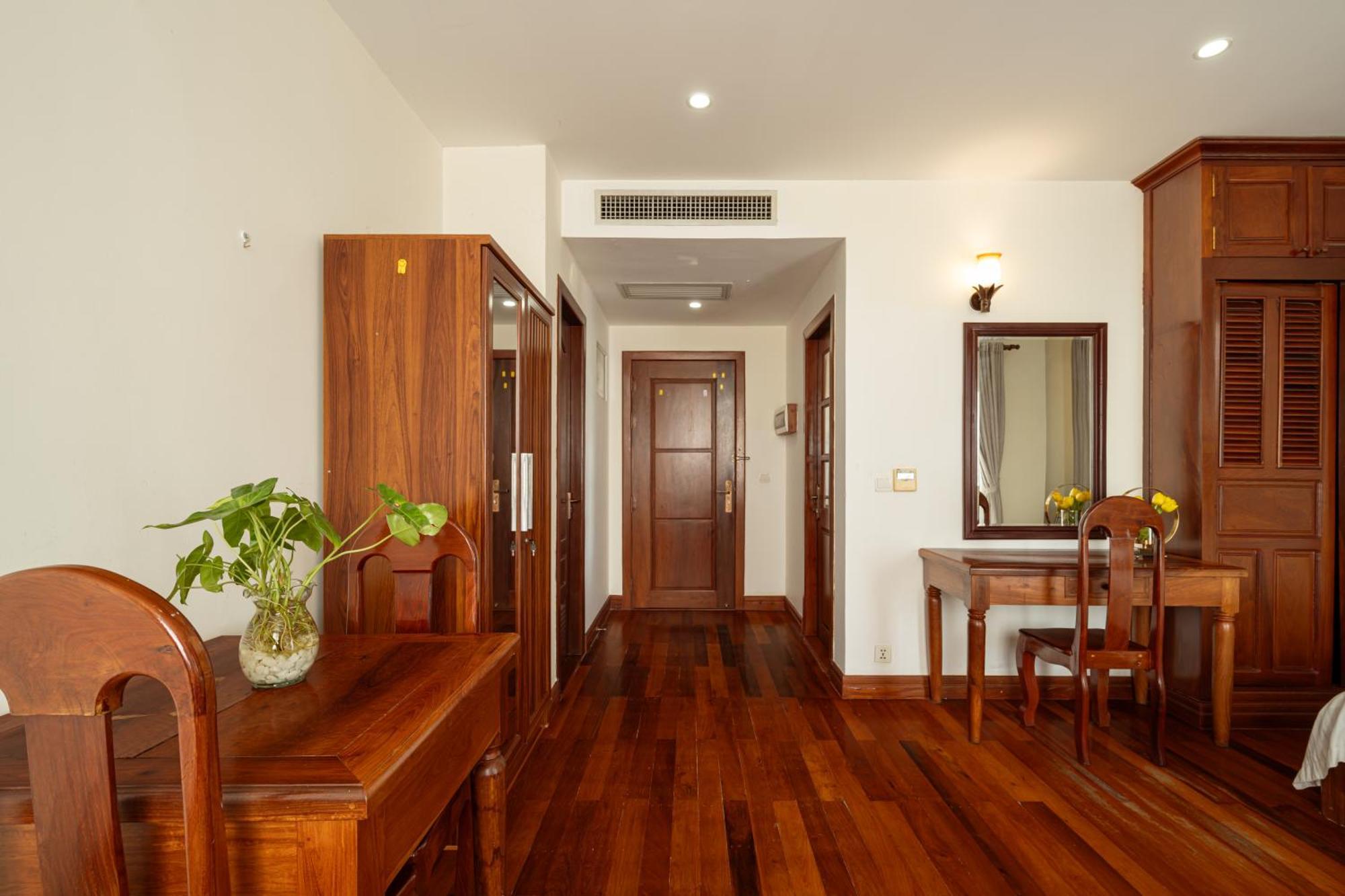 E&V Apartment Phnom Penh Esterno foto