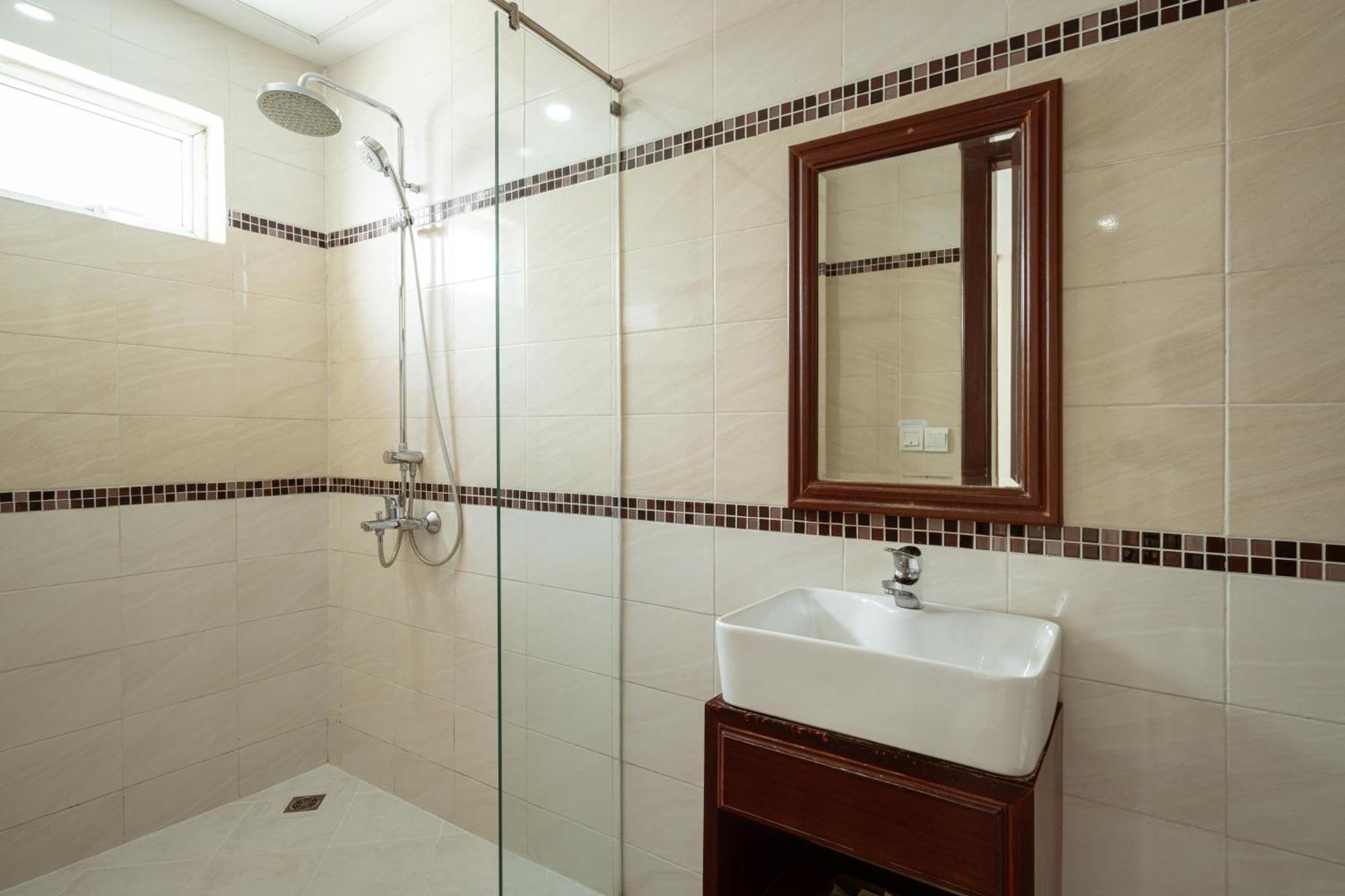 E&V Apartment Phnom Penh Esterno foto
