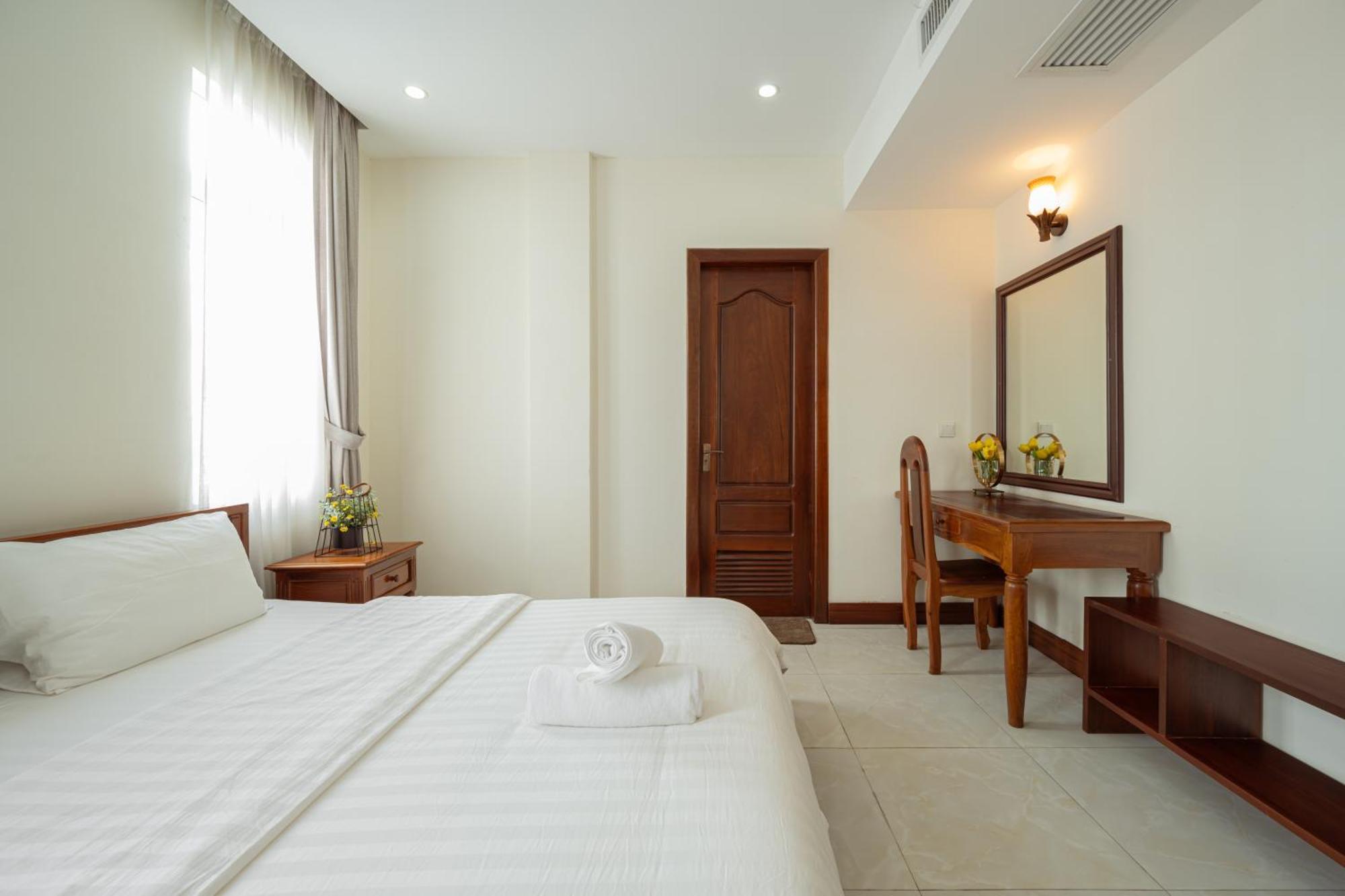 E&V Apartment Phnom Penh Esterno foto