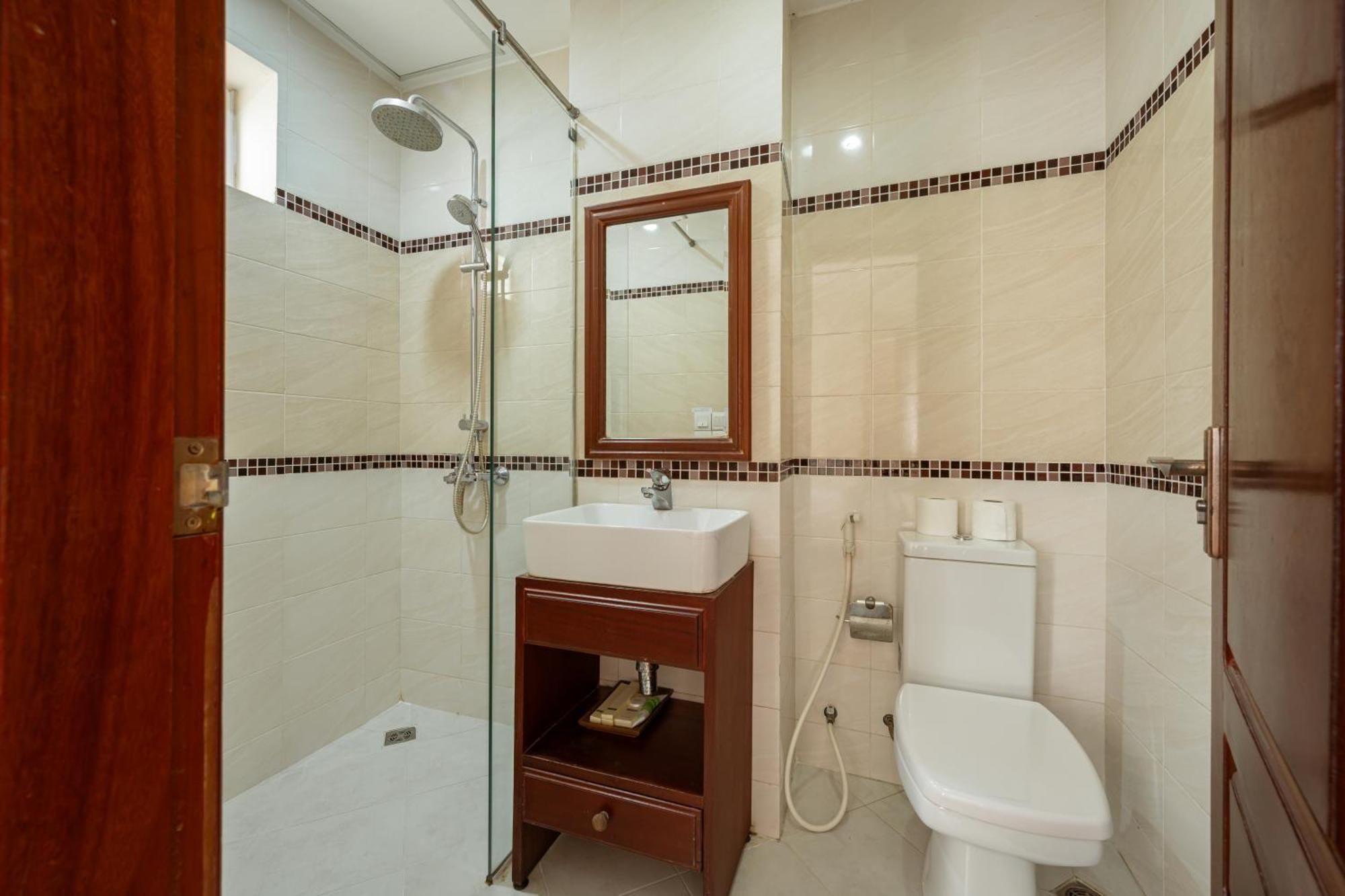 E&V Apartment Phnom Penh Esterno foto