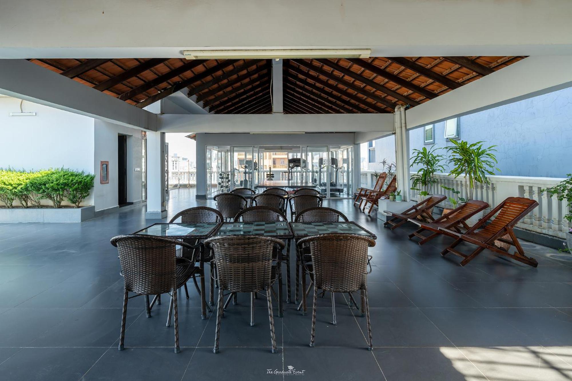 E&V Apartment Phnom Penh Esterno foto